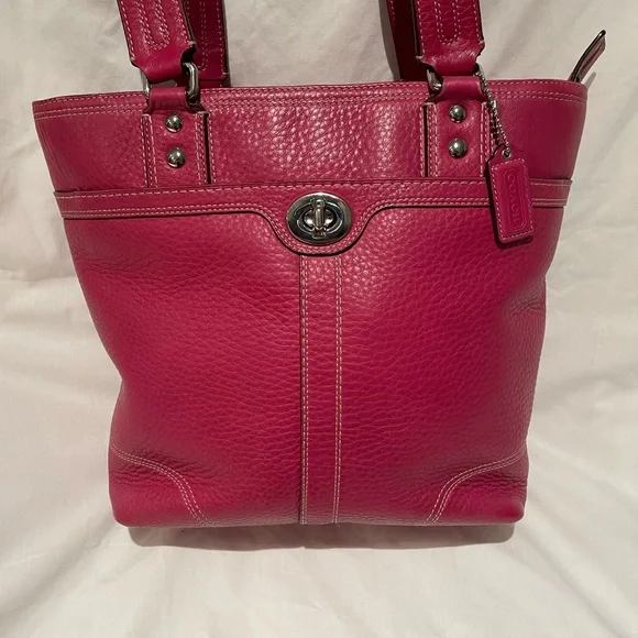 Vintage Fuchsia Hamilton Coach Leather Bag - Picture 6 of 15